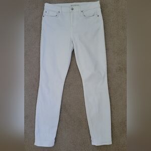 Gap True Skinny 28R White Denim with Flaws